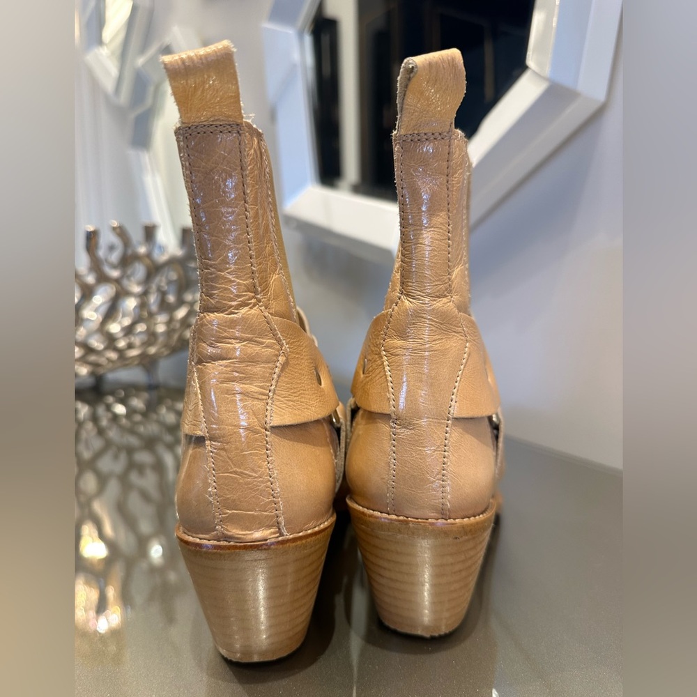 L’Intervalle Tan Made in Spain Western Cowboy Country Ankle Boots (Size 37) - Picture 9 of 11